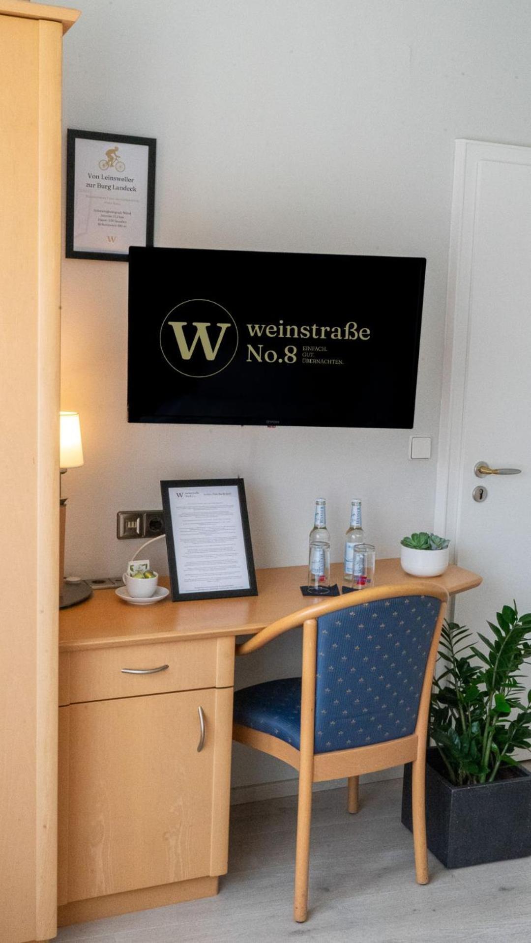 لينسفياير Weinstrasse No 8 "Einfach-Gut-Uebernachten" المظهر الخارجي الصورة